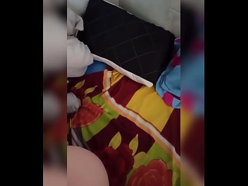 ❤️ Wandinogara naye anogara ega kumba nekuti murume wake anoenda kuzororo ini ndinotora mukana wekusvira nekuzadza mbongoro yake nemukaka. ❤️❌ ️❤